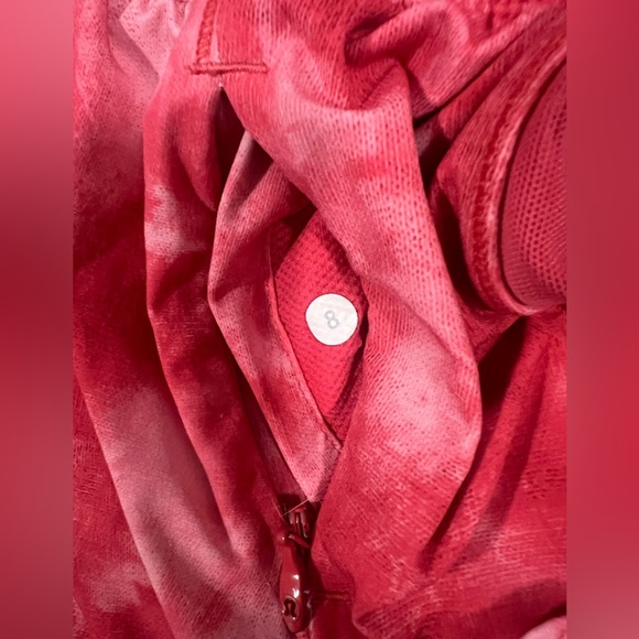 Lululemon running shorts size 8 - Picture 4 of 5